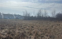 Charles Drive, Lorain, OH 44053