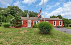 3 Douglas Circle, Smithfield, RI 02828