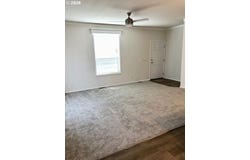 1025 S 6th, Harrisburg, OR 97446