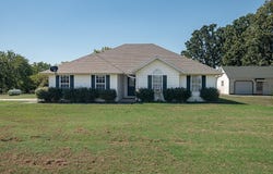 330 Cedar View Lane, Clever, MO 65631