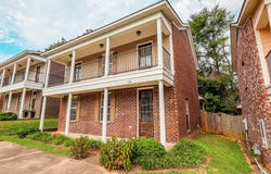 702 Southpointe Commons, OXFORD, MS 38655