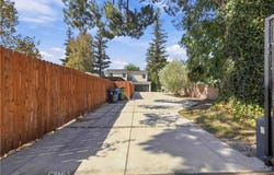 8633 Zelzah, Northridge, CA 91325
