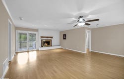1527 Pine Haven St Ext, Laurens, SC 29360