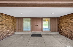 1381 OAK Drive, Lacon, IL 61540