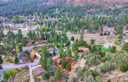 1050 Rivera Drive, Wrightwood, CA 92397