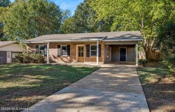 6445 Heather Road, Horn Lake, MS 38637