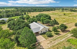 387 Goertz Dr, Red Rock, TX 78662