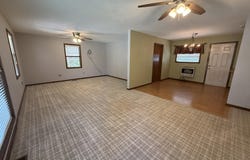 82 S Oak Street, Melbourne, AR 72556