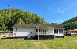 516 Middle Fork Rd, Asher, KY 40803