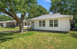 545 N Wharton Street, Sherman, TX 75092