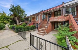 122 E 46th St, Brooklyn, NY 11203