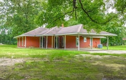 13990 Hartman Ln, Walker, LA 70785