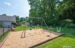 112 E Gate Lane, Hamden, CT 06514