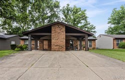 809 White Oak Drive, O'Fallon, IL 62269