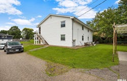 601 DEVONSHIRE Road, Washington, IL 61571