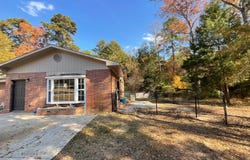 233 Gill Dr, Ozark, AL 36360