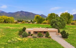 Post Office Road, Cerro, NM 87519