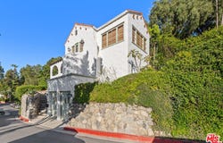1224 Oberlin Dr, Glendale, CA 91205