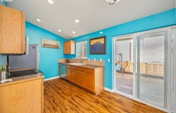 1580 S 60TH St, Springfield, OR 97478