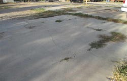 525 E OVERLAND, SCOTTSBLUFF, NE 69361