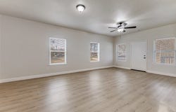 711 S 3rd Avenue E, Dawson, TX 76639