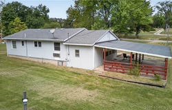 16310 Waggoner Road, Warsaw, MO 65355