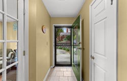 180 Fox Hollow Drive, Mayfield Heights, OH 44124