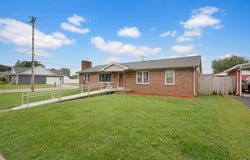 1697 S Main St, Henderson, KY 42420