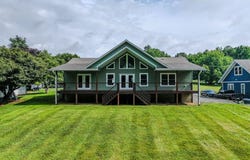 5 Pine Ave, Bryson City, NC 28713