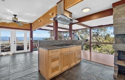 400 Las Lomas DR, ROYAL OAKS, CA 95076