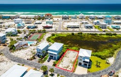 Bermuda Dr lot: 4, Navarre, FL 32566
