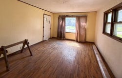 708 N School, Eureka, KS 67045