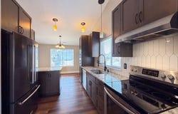140 W 13TH St, Lafayette, OR 97127