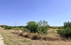 102 County Road 2665, Devine, TX 78016