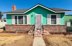 232 E Sweet Avenue, Visalia, CA 93291