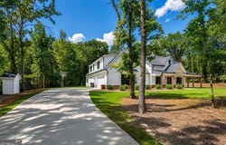 16 Stratford Way, Kingston, GA 30145