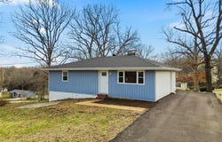 3780 Sunset Drive, Pacific, MO 63069