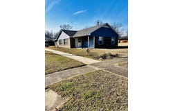801 Hickory, Mena, AR 71953