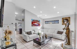 7579 W 31st Ave, Hialeah, FL 33018
