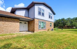 106 Adkins, Refugio, TX 78377