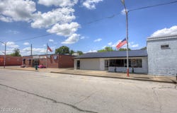 111 E Grand Avenue, Jasper, MO 64755