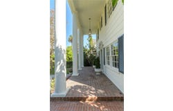 920 S Victoria Avenue, Los Angeles, CA 90019