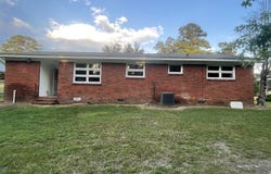807 3RD STREET, CLANTON, AL 35045