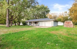 962 N Schmidt Road, Braidwood, IL 60408