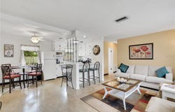2830 SIESTA Drive, VENICE, FL 34293