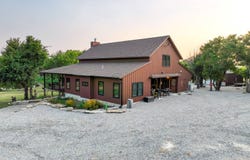 25055 141st Rd, Winfield, KS 67156