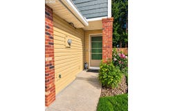 13909 NE 7TH Ct, Vancouver, WA 98685