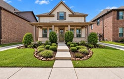 1909 Temple Hills, Van Alstyne, TX 75495
