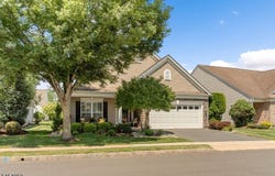 441 Crossfields Ln, Franklin Twp., NJ 08873-6013