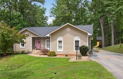 136 Loran Pointe Circle, Seneca, SC 29672